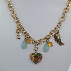 🇺🇸Gold‎ tone Charm necklace